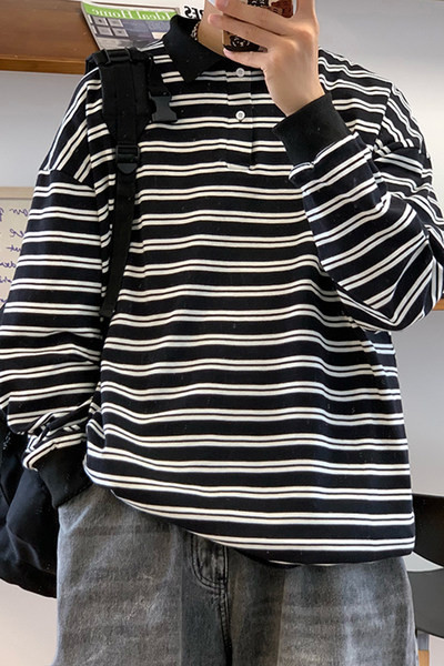 Uniszex csíkos blúz hosszú ujjal és klasszikus gallérral