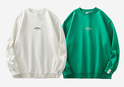 Férfi blúz felirattal és számokkal széles mintával