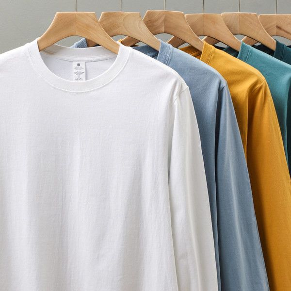 Vienspalviai vyriški marškinėliai – ploni