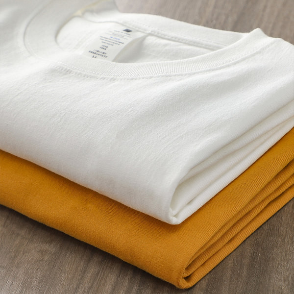 Vienspalviai vyriški marškinėliai – ploni