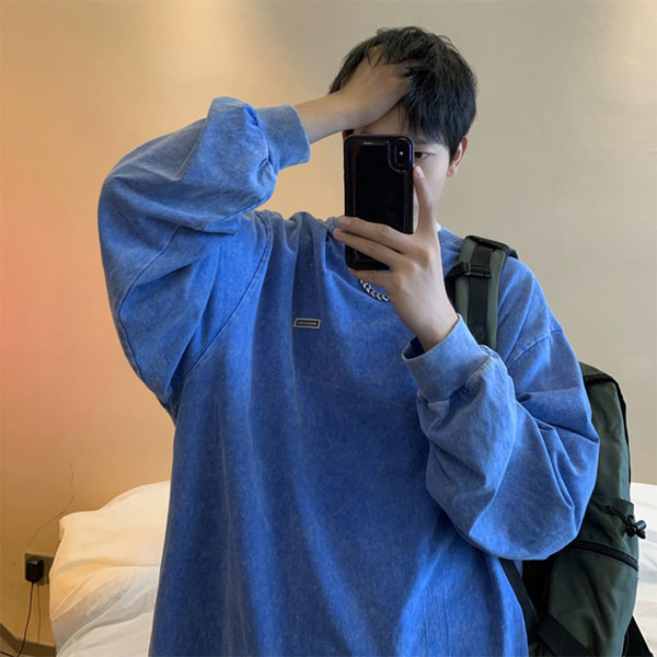 Alkalmi férfi blúz ovális nyakkivágással és hosszú ujjakkal