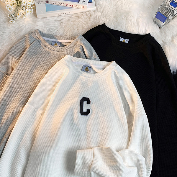 Férfi alkalmi hosszú ujjú betűs póló