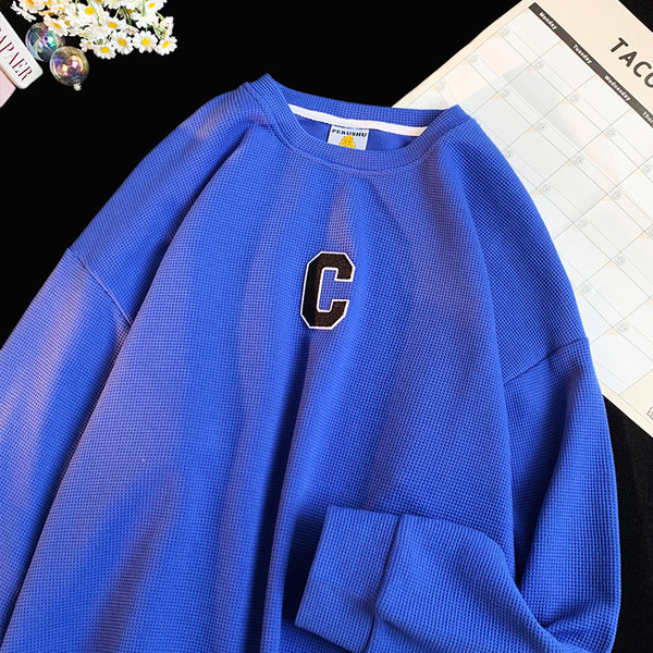 Férfi alkalmi hosszú ujjú betűs póló