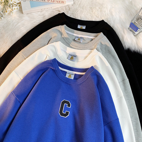 Férfi alkalmi hosszú ujjú betűs póló