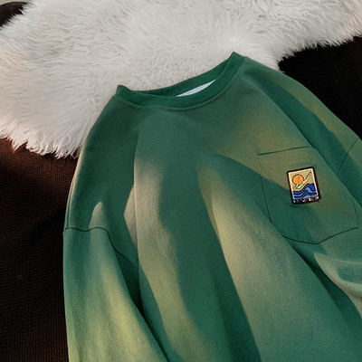 Bluze barbatesti cu buzunar si imprimeu