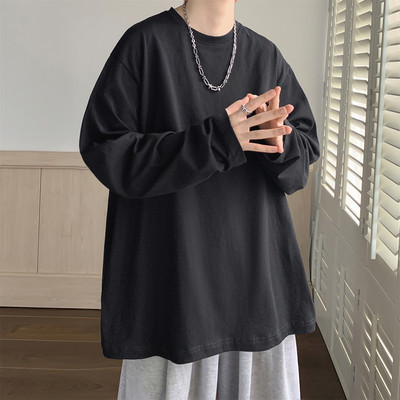 Široki model muške majice - jednobojna