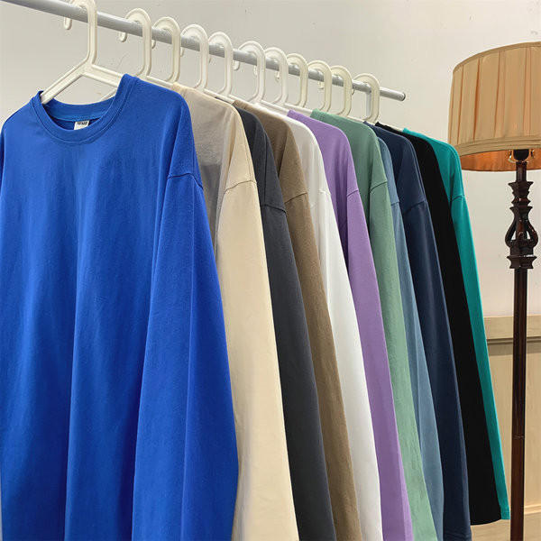 Široki model muške majice - jednobojna