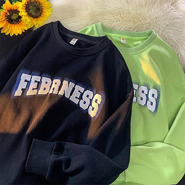 Μοντέρνα ανδρική μπλούζα με επιγραφή