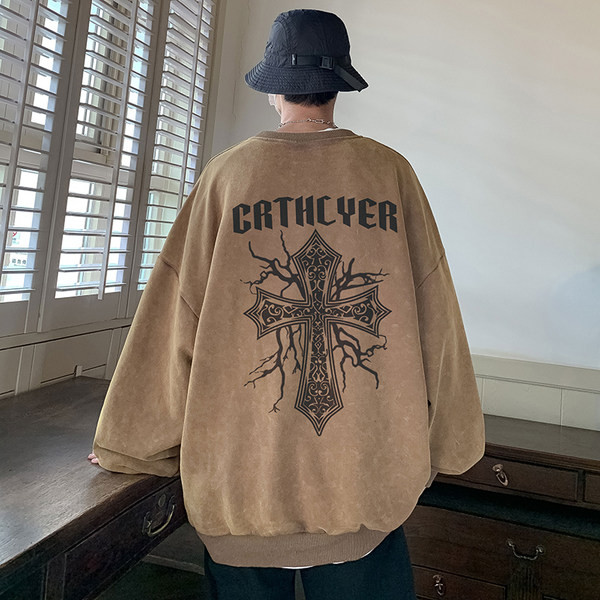 Široka muška bluza s printom i ovalnim izrezom