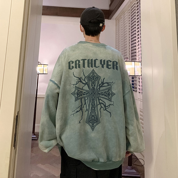 Široka muška bluza s printom i ovalnim izrezom