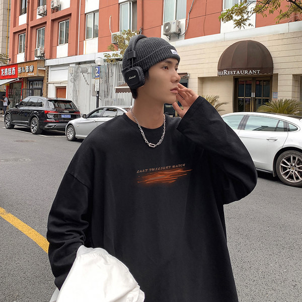 Plataus modelio vyriška palaidinė su raštu – trijų spalvų