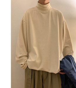 Vyriškos palaidinės platus modelis su polo