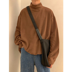 Vyriškos palaidinės platus modelis su polo