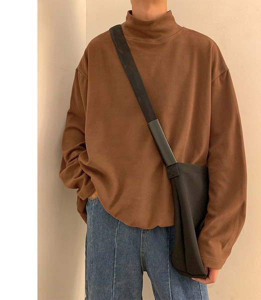 Vyriškos palaidinės platus modelis su polo