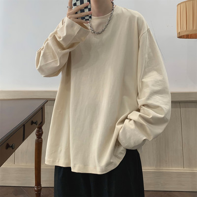 Vienspalvė vyriška palaidinė ovalia iškirpte – platus modelis