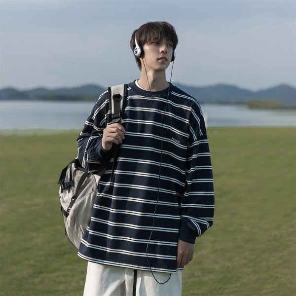 Novi model muške prugaste bluze sa ovalnim izrezom