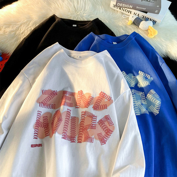 Férfi blúz színes feliratokkal