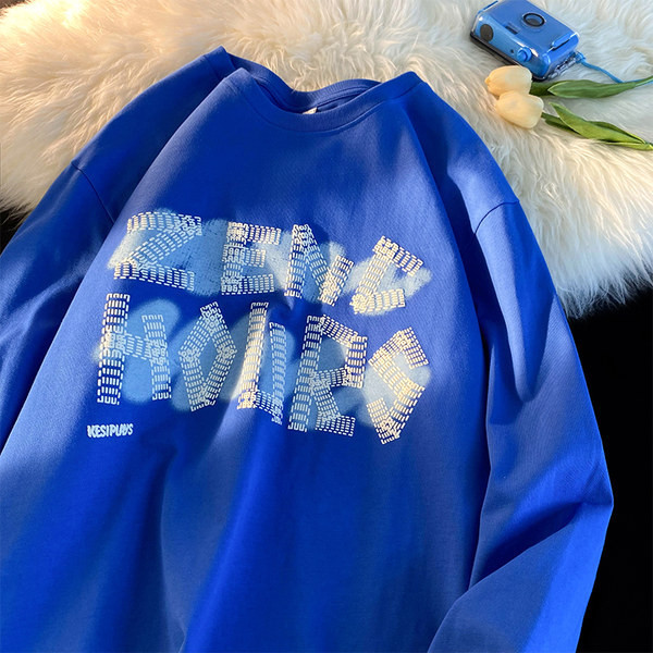 Férfi blúz színes feliratokkal