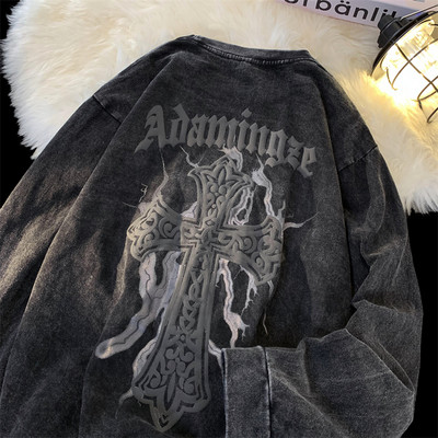 Alkalmi férfi blúz mintával és ovális nyakkivágással