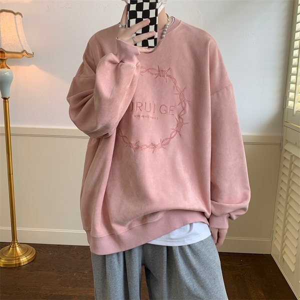 Bluza barbateasca decolteu oval cu imprimeu