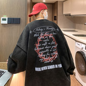 Széles férfi blúz modell, hosszú ujjal és felirattal a hátán