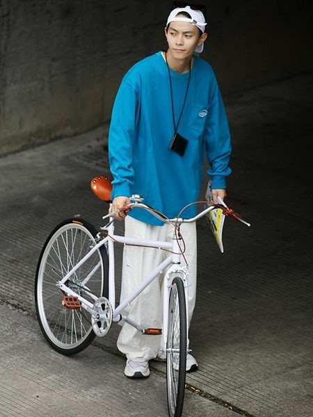 Bluză pentru bărbați cu model lat cu logo