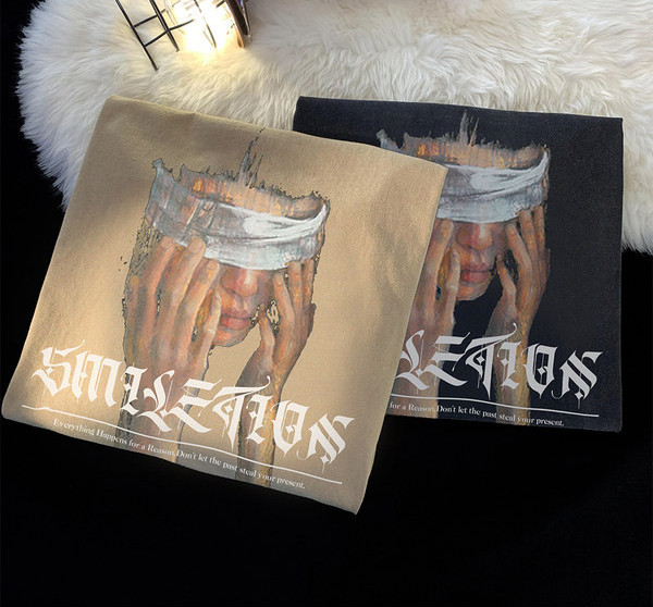 Vyriška palaidinė su dviejų spalvų raštu ir ovalia iškirpte