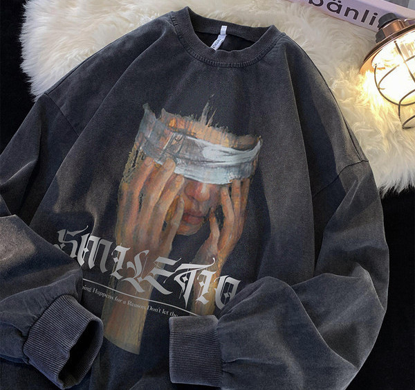 Vyriška palaidinė su dviejų spalvų raštu ir ovalia iškirpte