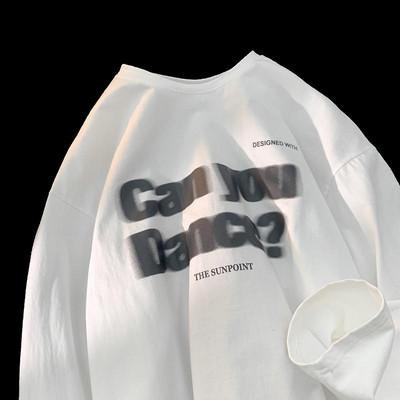 Bő, feliratos férfi póló