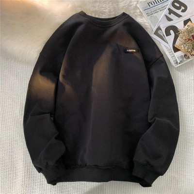 Naujo modelio vyriška palaidinė su ovalia iškirpte