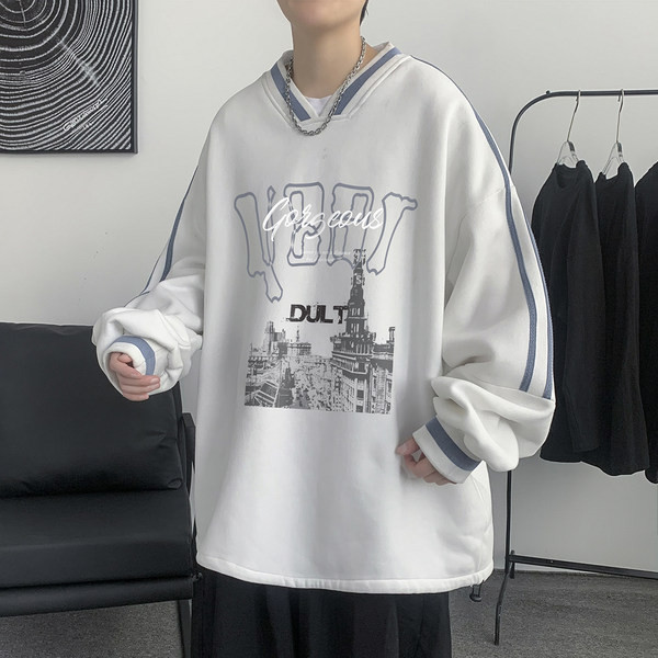 Széles férfi blúz modell V-kivágással és mintával