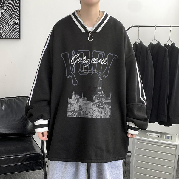 Széles férfi blúz modell V-kivágással és mintával