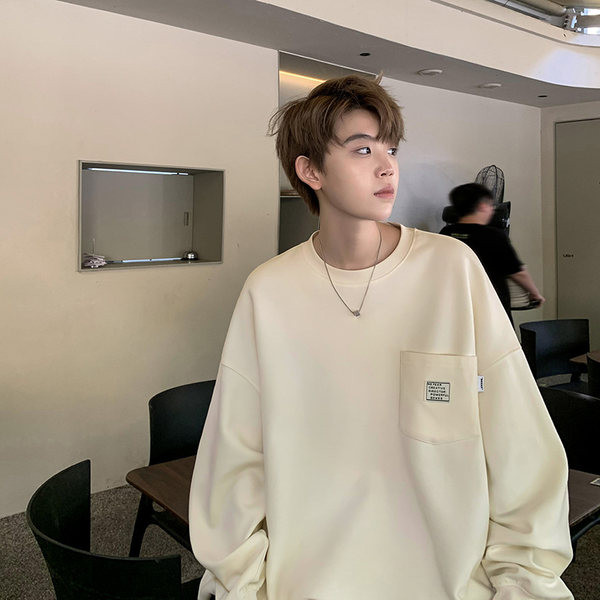 Široki model muške bluze čisti sa džepom