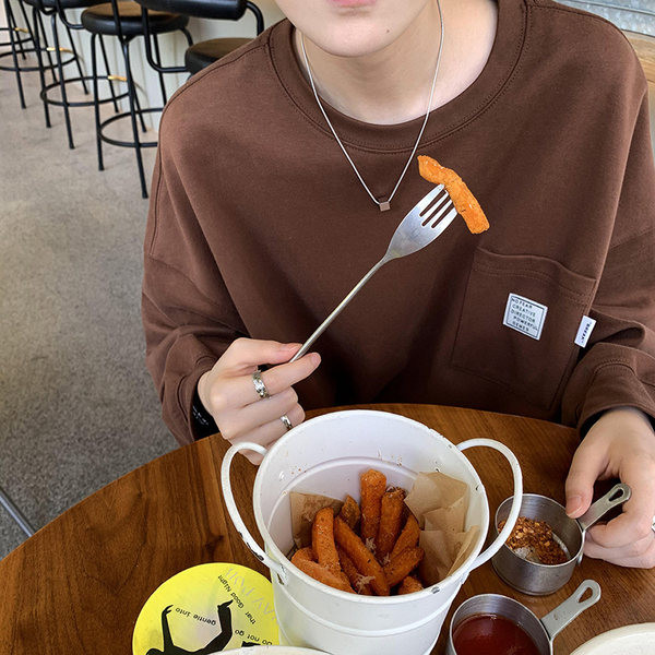 Široki model muške bluze čisti sa džepom