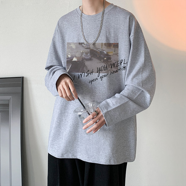 Moderna muška bluza s ovalnim izrezom i printom