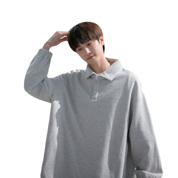 Vyriška palaidinė su švaraus rašto apykakle