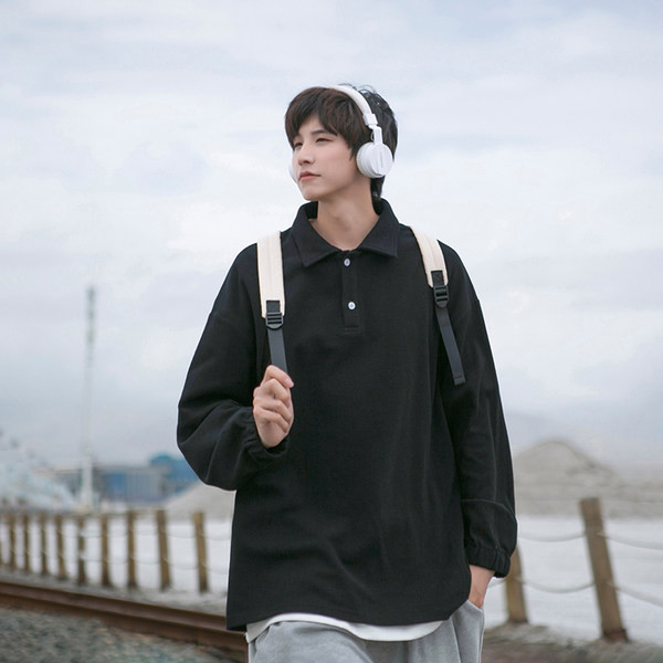 Vyriška palaidinė su švaraus rašto apykakle