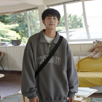 Bluză bărbătească cu inscripție și fermoar