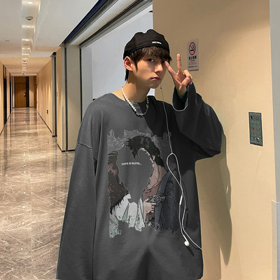 Muška bluza s aplikacijom u četiri boje i ovalnim izrezom