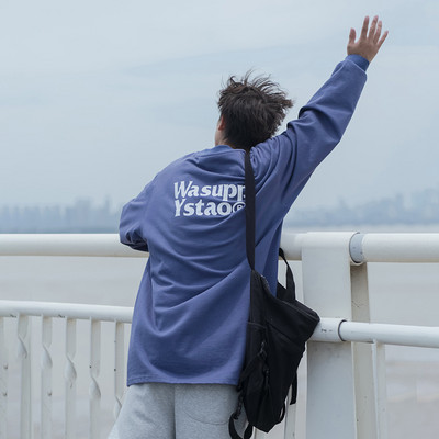 Férfi blúz felirattal