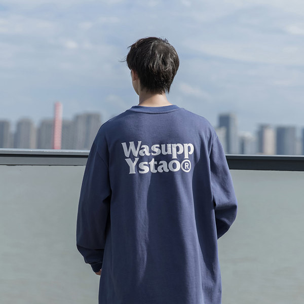 Férfi blúz felirattal