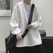 Čist model muške bluze