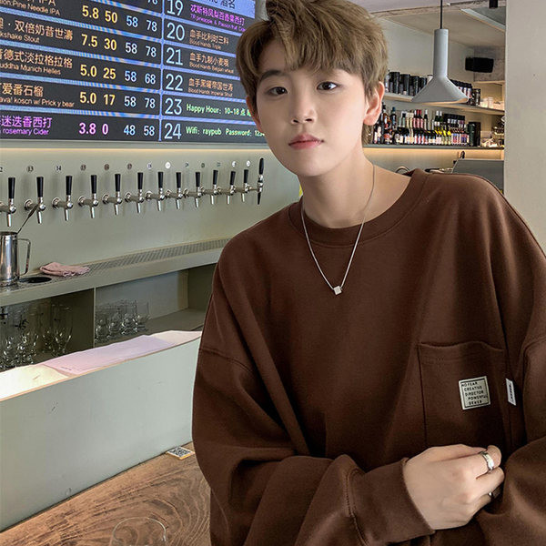 Vyriška palaidinė su kišeniniu švariu raštu