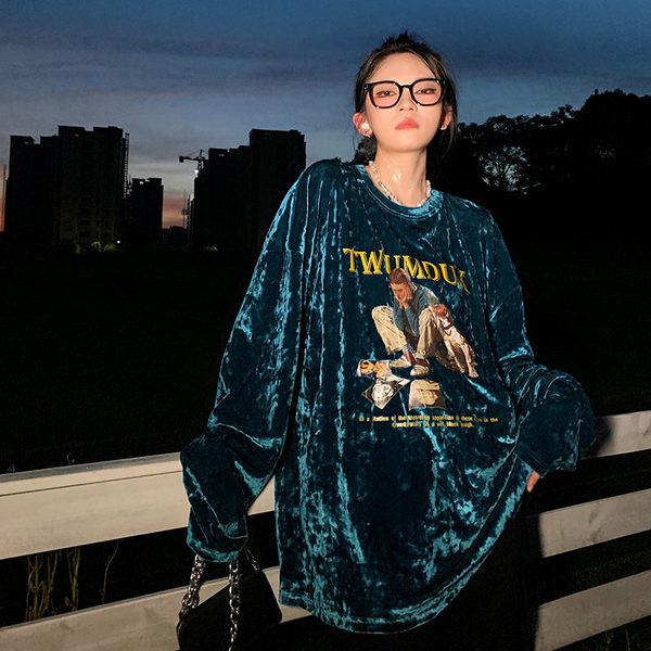 Férfi nyomott velúr póló