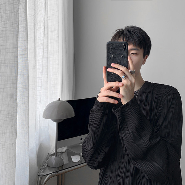 Dviejų spalvų vyriškos palaidinės švarus modelis