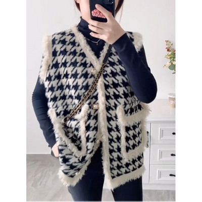 Ženski karirani prsluk s džepom