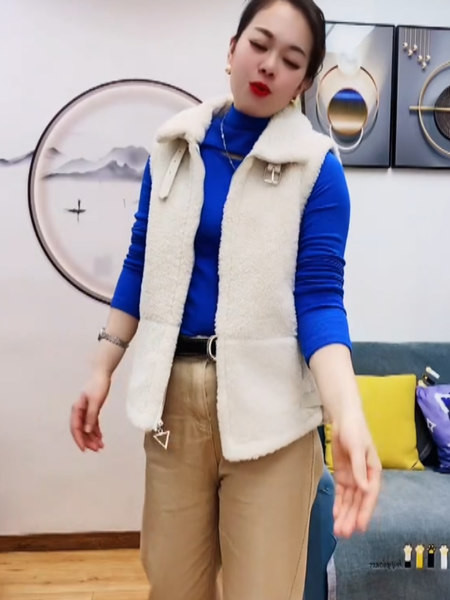 Női kabát zsebekkel