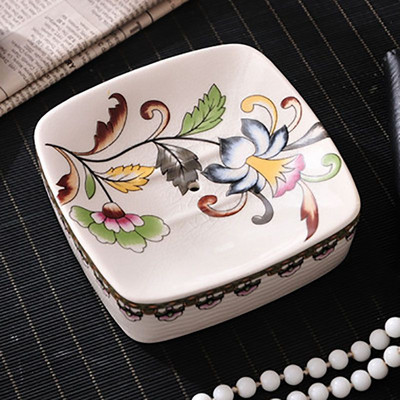 Europietiškas keraminio muilo laikiklis Buitinis nusausinamas muilo indų laikiklis Vonios kambario priedai Tualeto Tvarkyklės Virtuvės Sandėliavimas