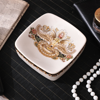 Europietiškas keraminio muilo laikiklis Buitinis nusausinamas muilo indų laikiklis Vonios kambario priedai Tualeto Tvarkyklės Virtuvės Sandėliavimas