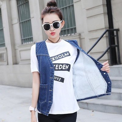 Moteriška laisvalaikio džinsinė liemenė su kišenėmis ir sagomis